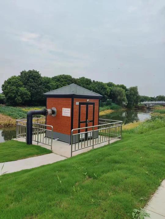 大型農(nóng)田自動灌溉設備